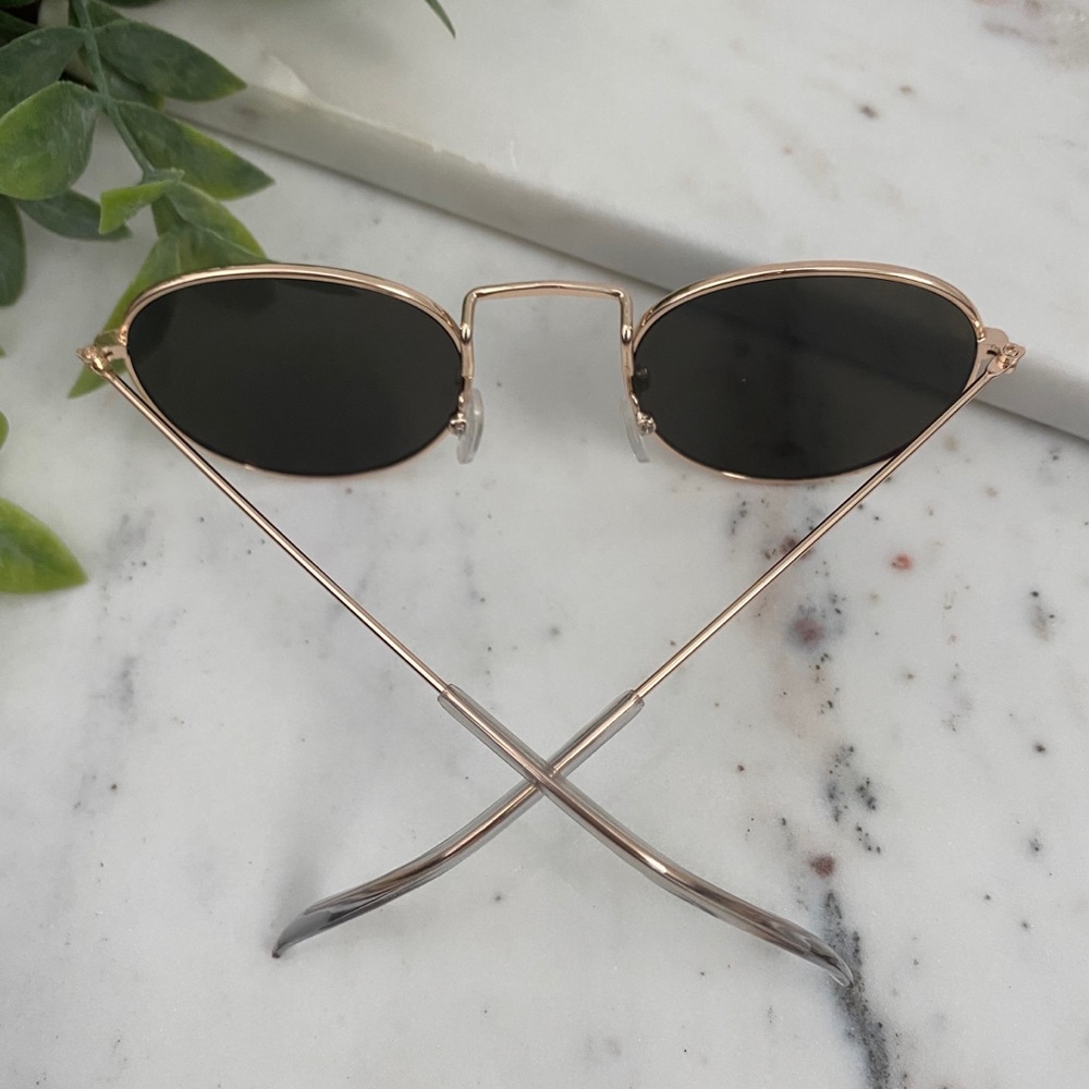 "Brooklyn" Sunglasses || Teal Green Mirror Round - Picture 3 of 10